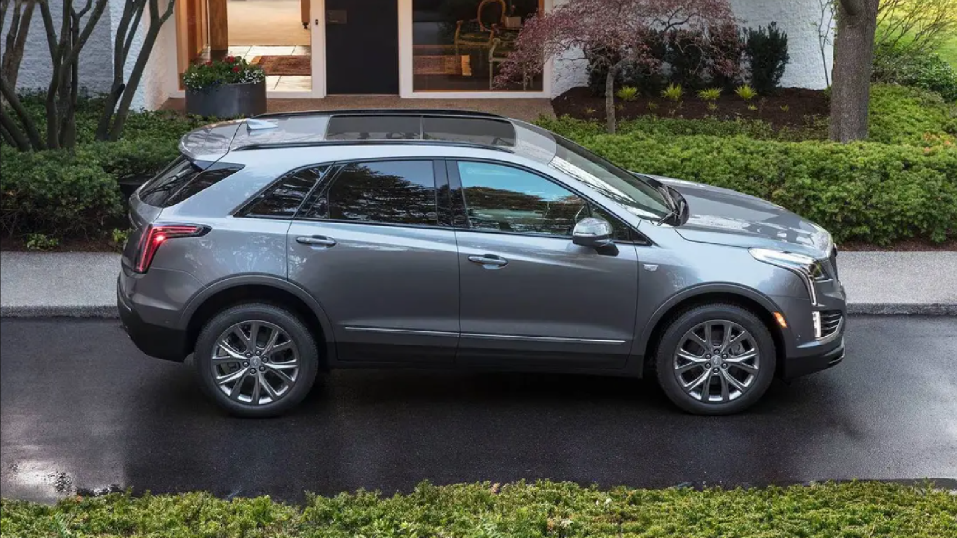2025 XT5